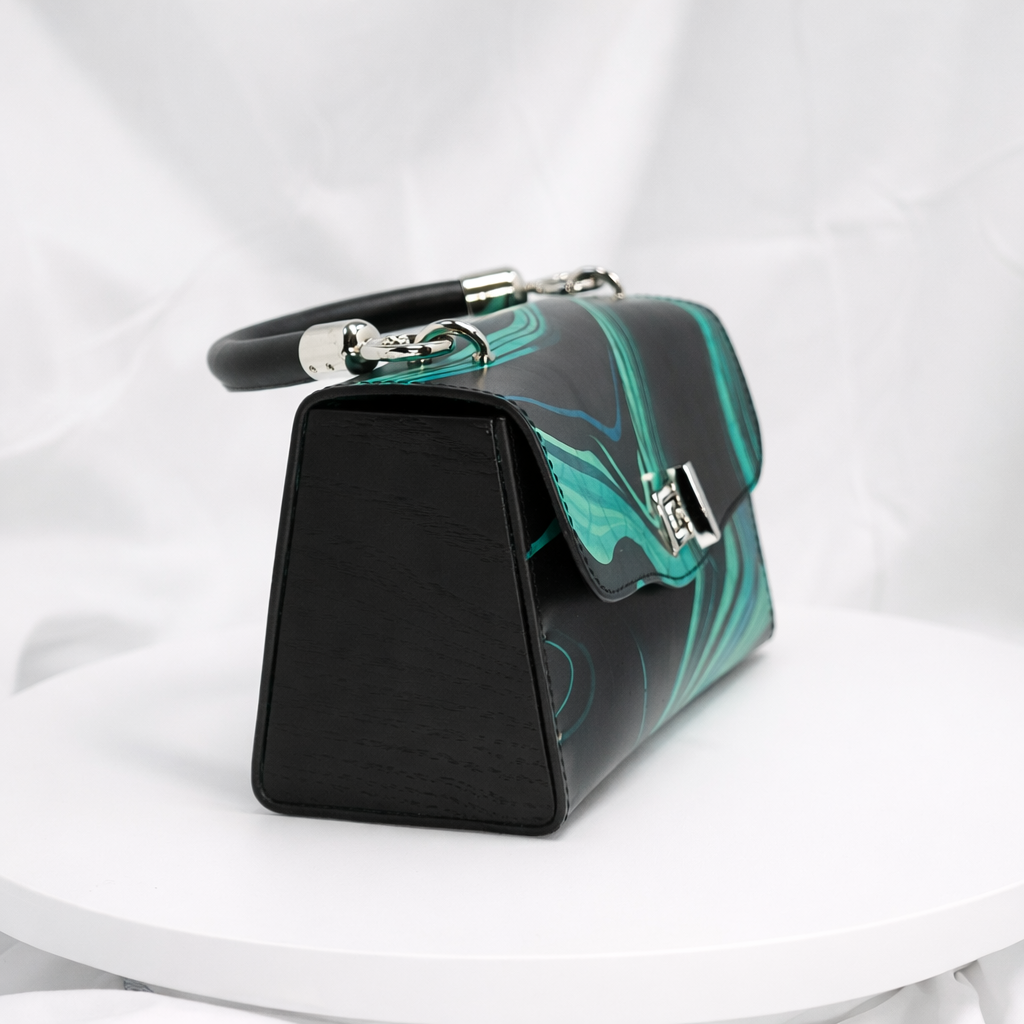 Naomi large Malachite stone