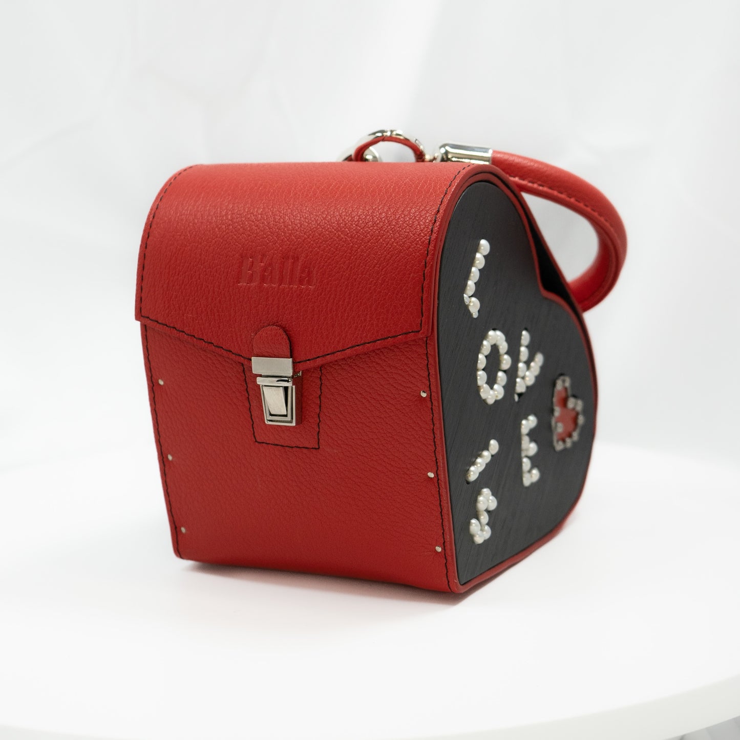 Heart bag. Red leather