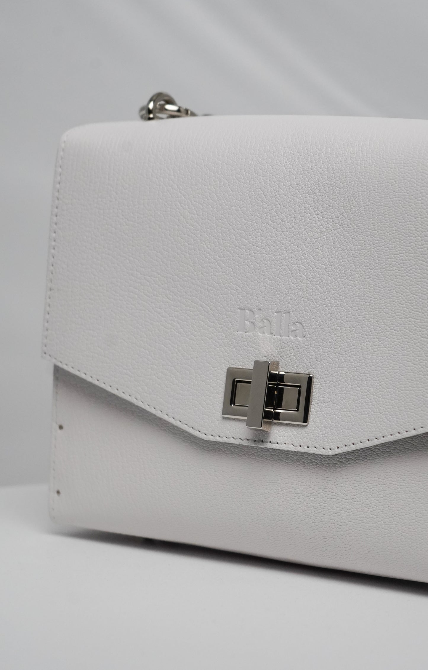 Rebeca White Leather Bag with Artistic Wood Inlay and Marine Design