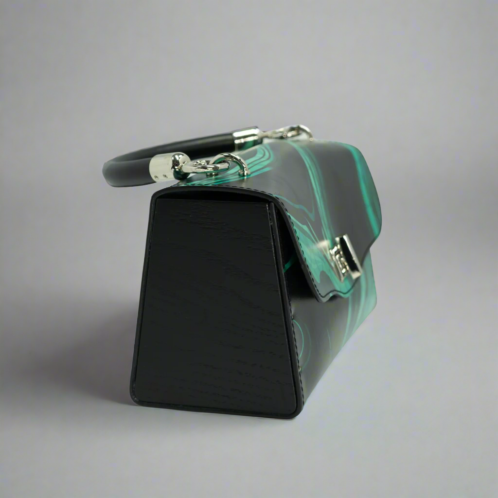Naomi large Malachite stone