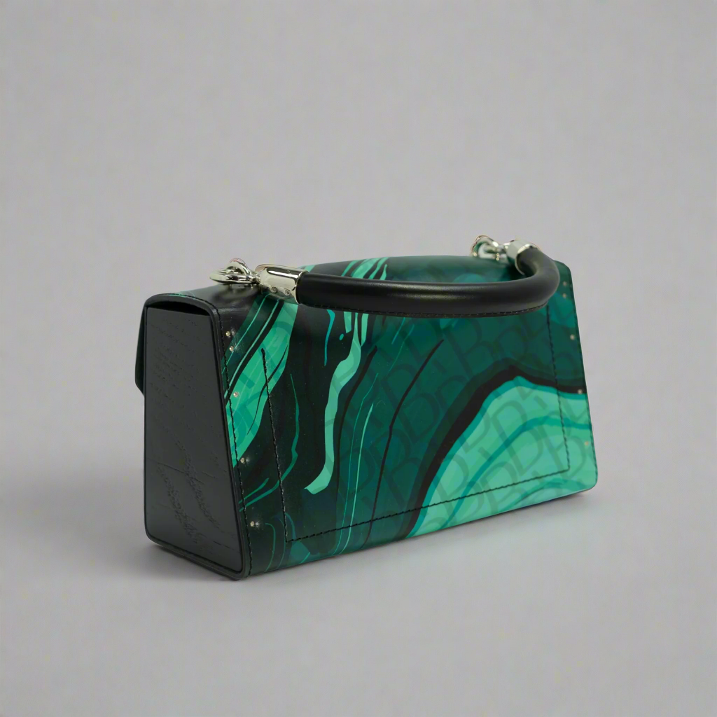 Naomi large Malachite stone