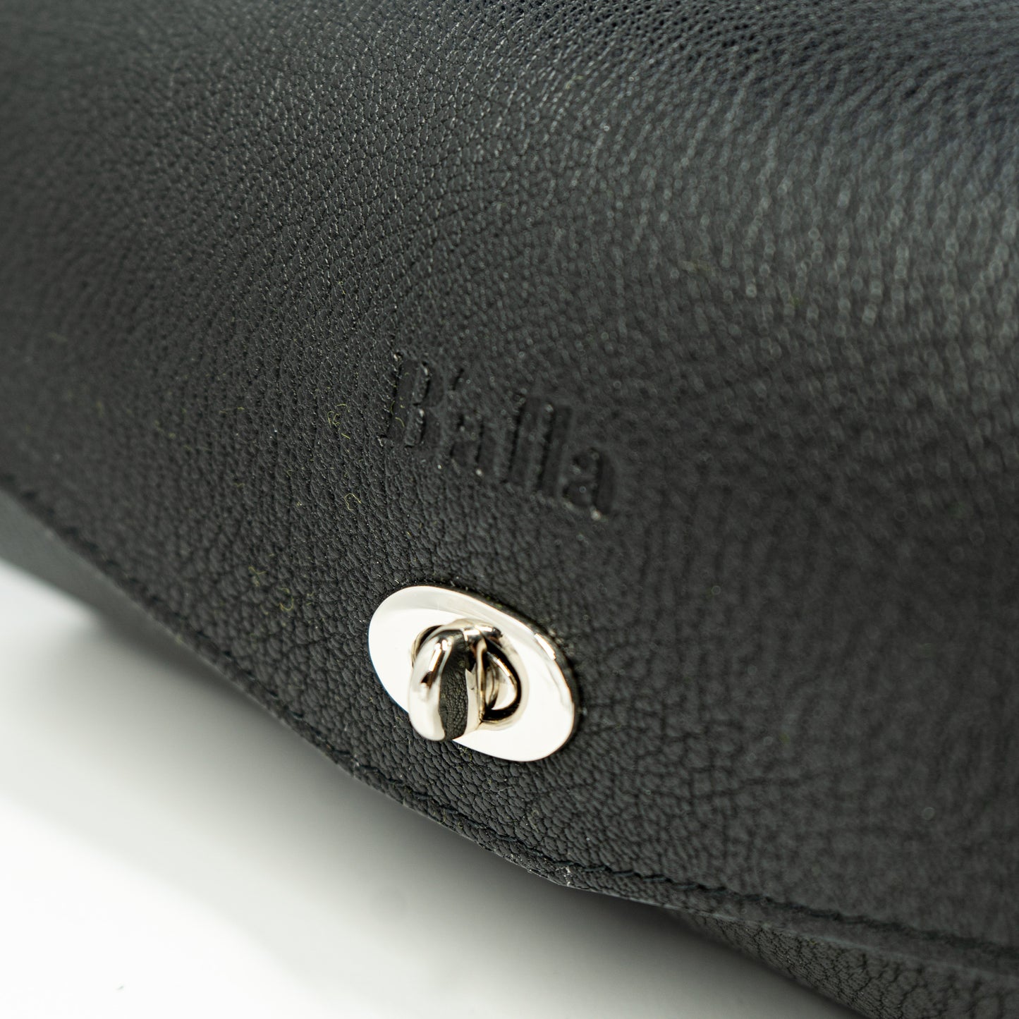 Tube Love bag. Black leather
