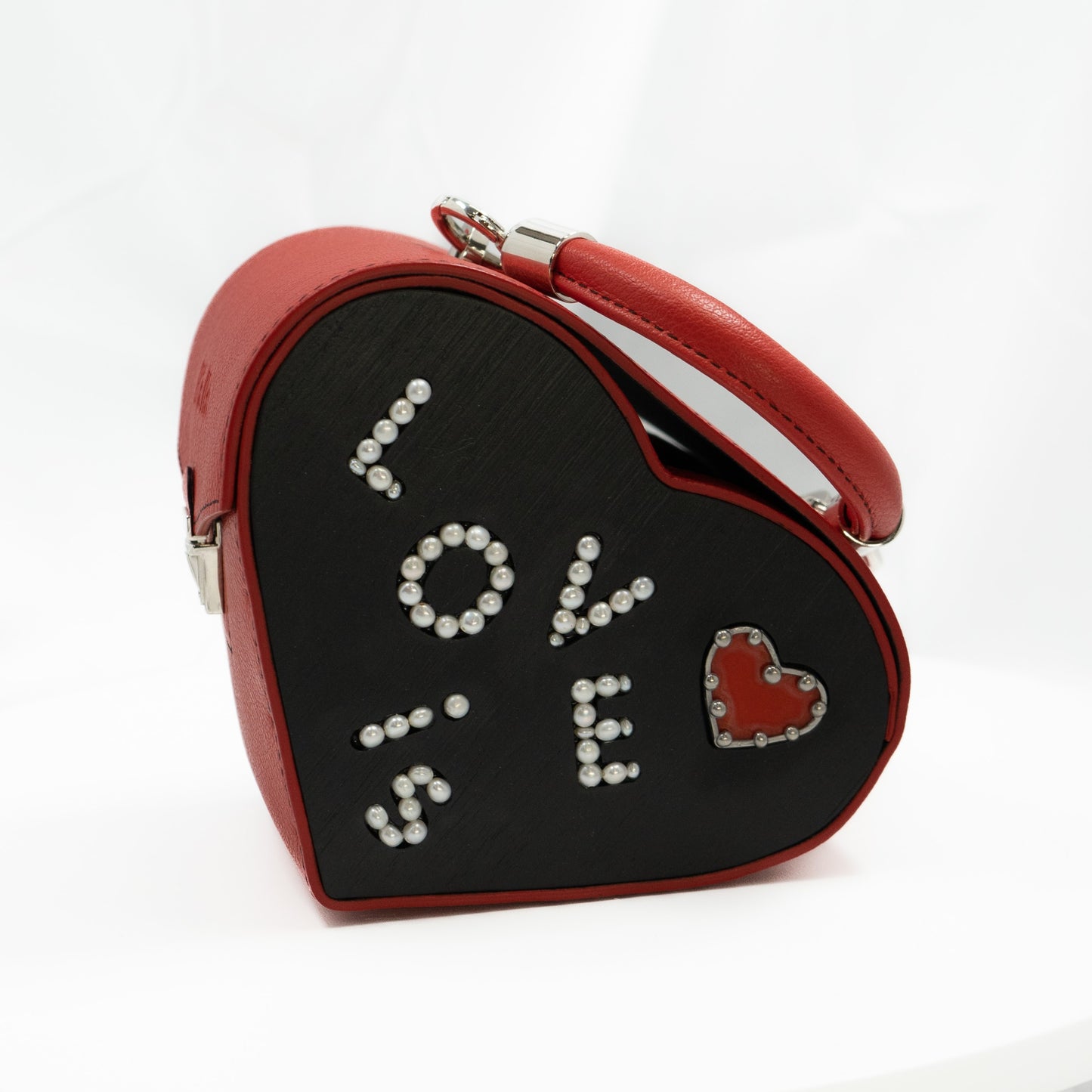 Heart bag. Red leather